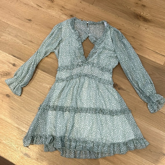 Dress with open back - Picture 1 of 2